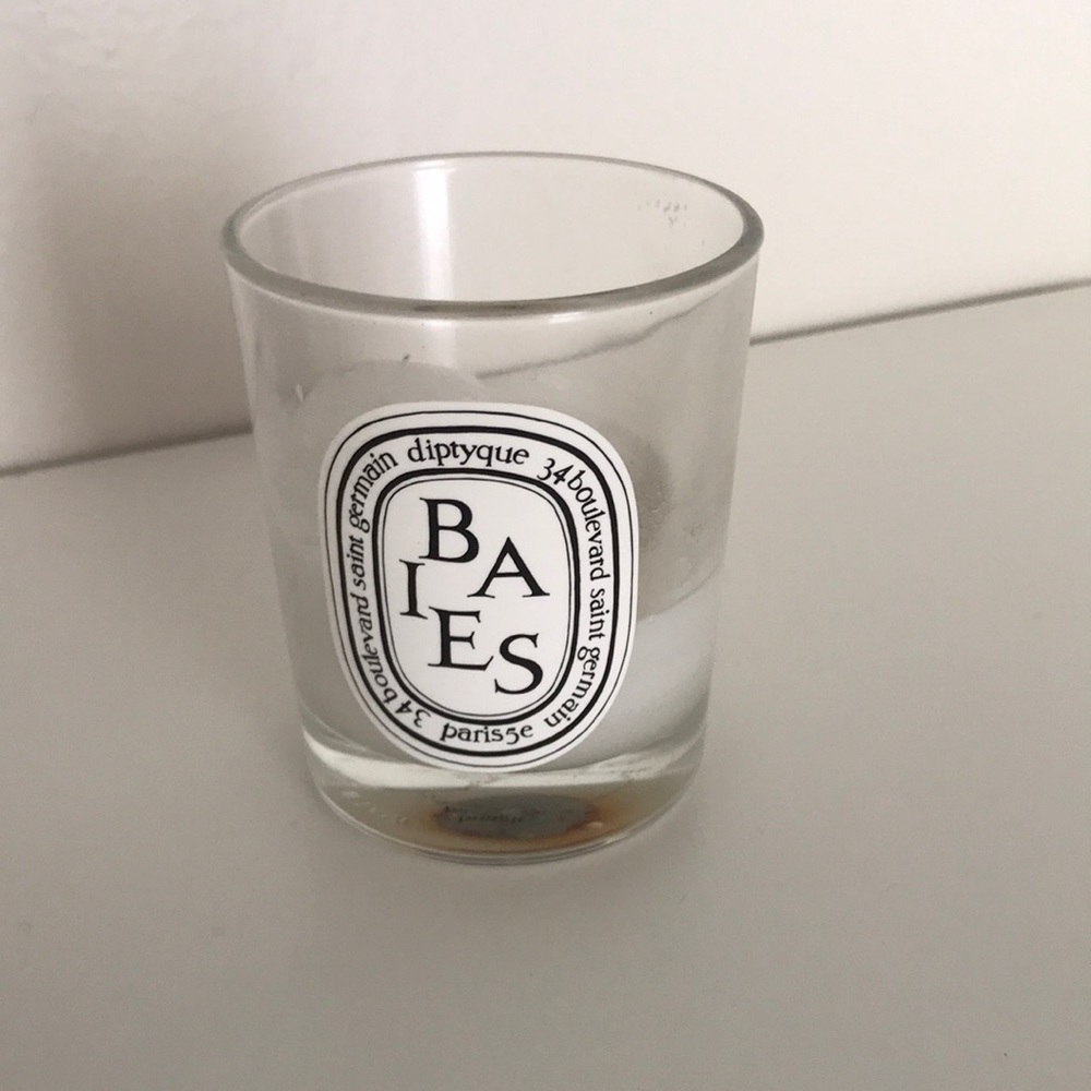 Diptyque Baies 1/4-1/3 candle left